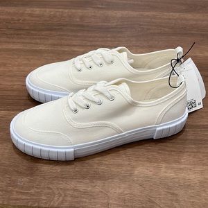 H&M white sneaker